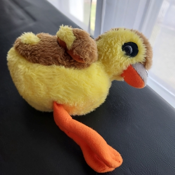 Wild Republic Baby Mallard Duckling 6in Brown/Yellow 2016 - Picture 3 of 7